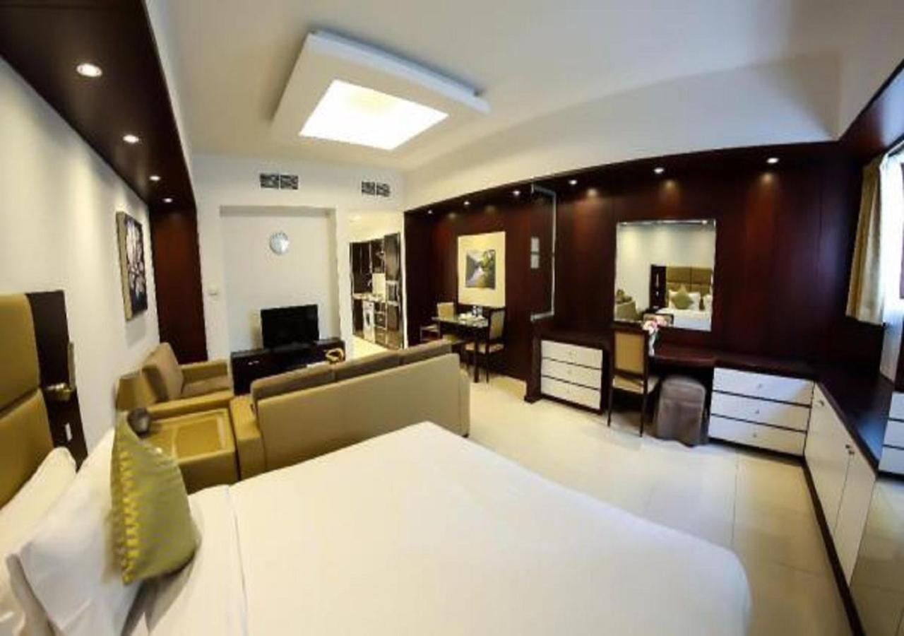 Al Faris 1 Hotel Apartments Dubai Luaran gambar